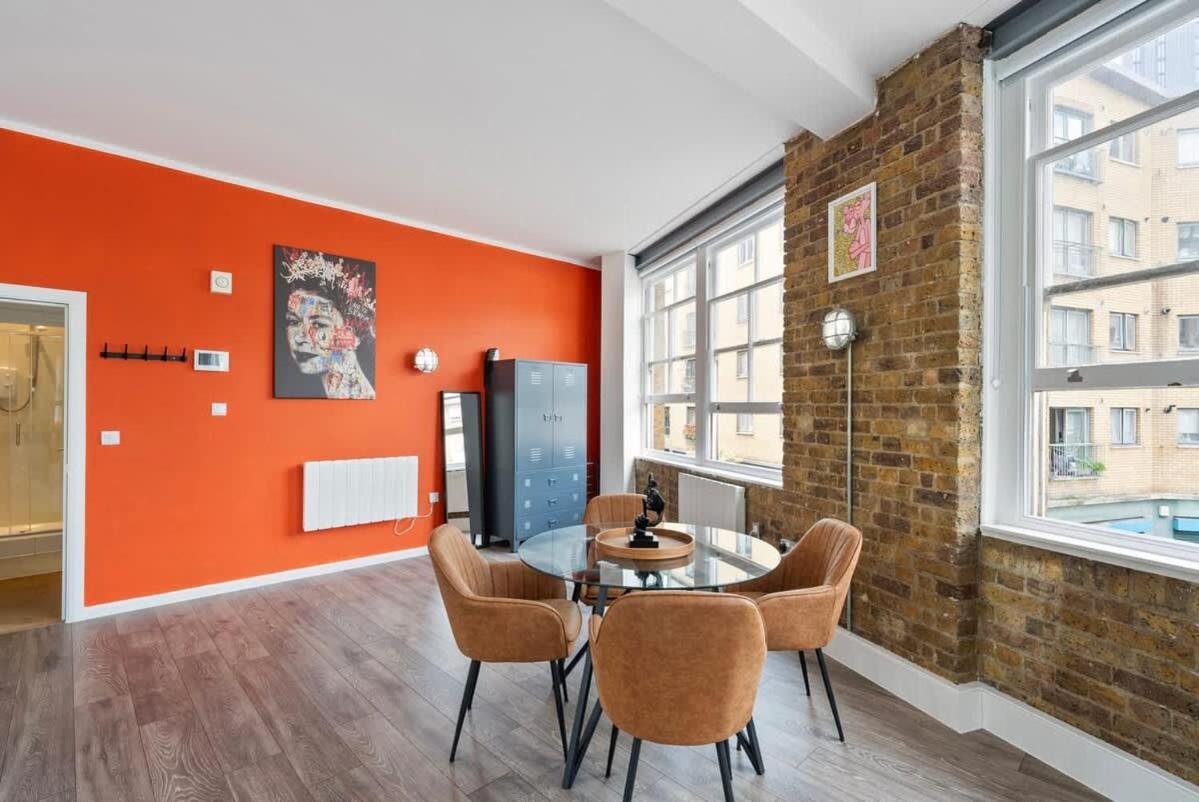 Ferienhaus New & Spacious In Old St